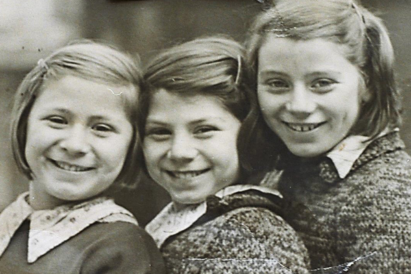 Les Trois Petites: Denise, right, with Monique, left, and Mireille, c. 1949.