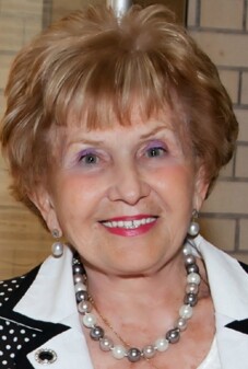 photo of Agnes Tomasov