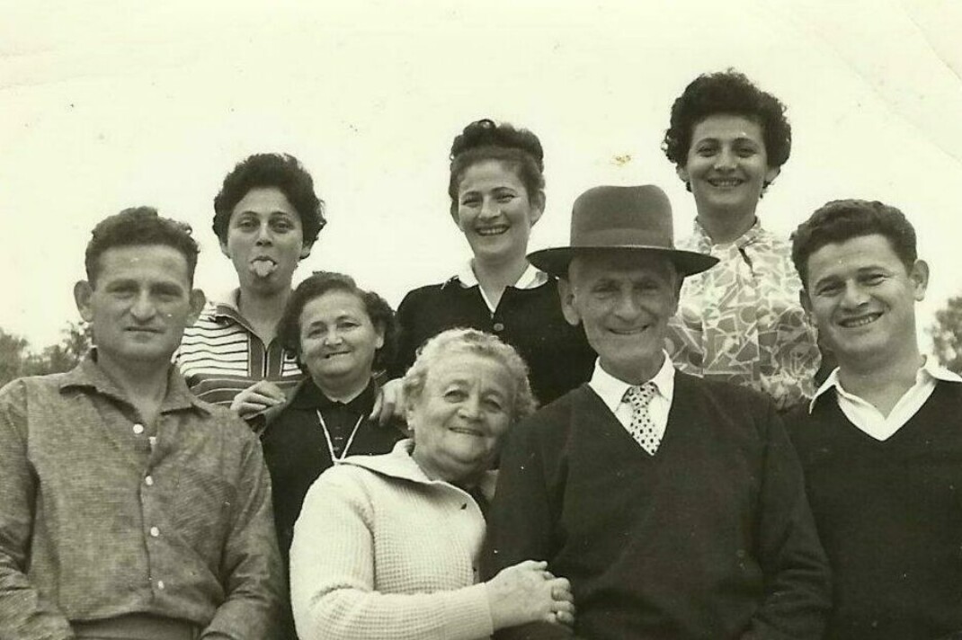 Hermann Edith Margita Hana Mama Ruth Emanuel Dad Hilda and Itzhak Friedman Israel 1963