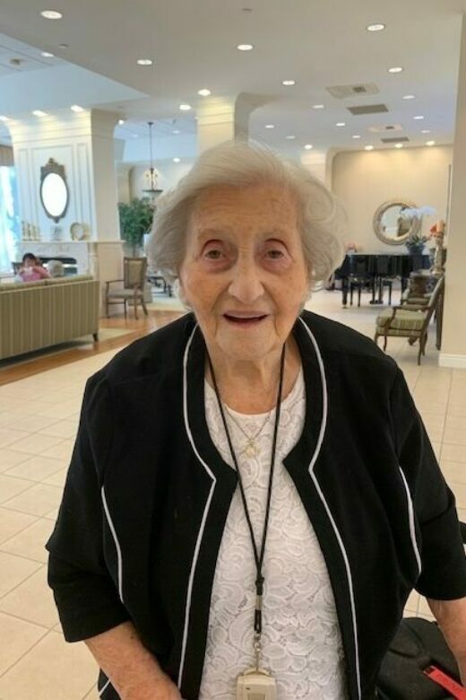 Rose Mandelbaum at age 95. Toronto, 2021.